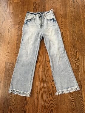 Risen Light Wash Frayed Hem ankle Jeans 7/28